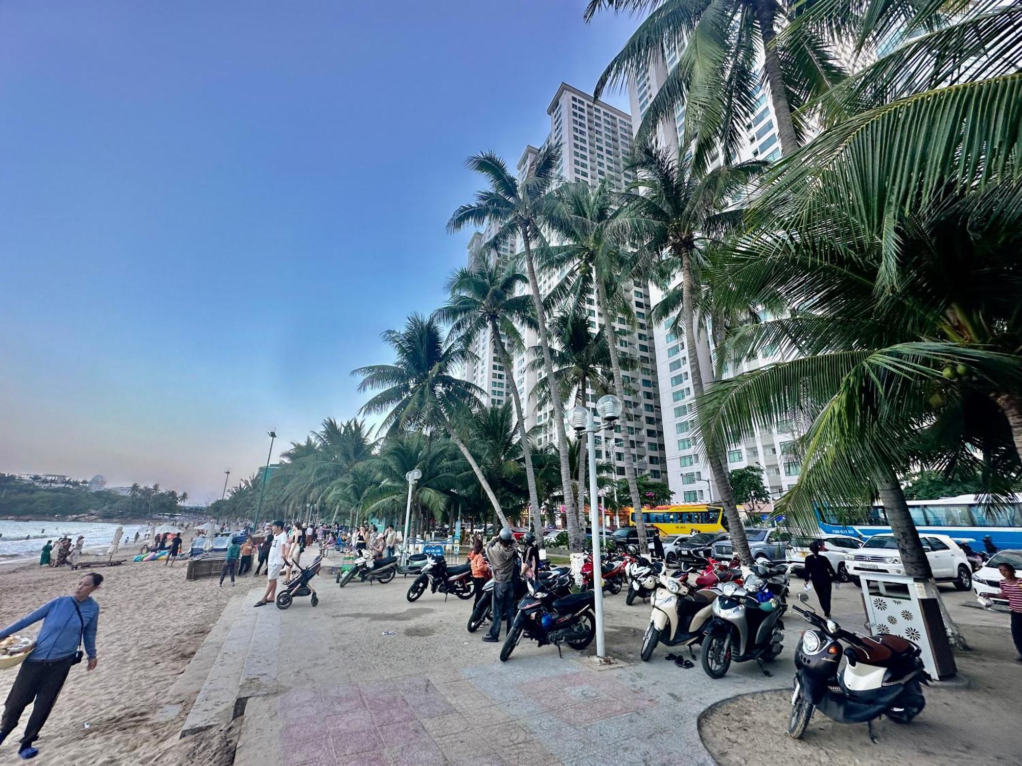 Seaview Apartment Nha Trang Exterior photo